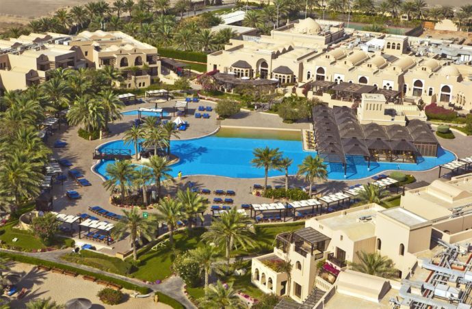 Подаруй собі незабутні враження у  Miramar Al Aqah Beach Resort 5*