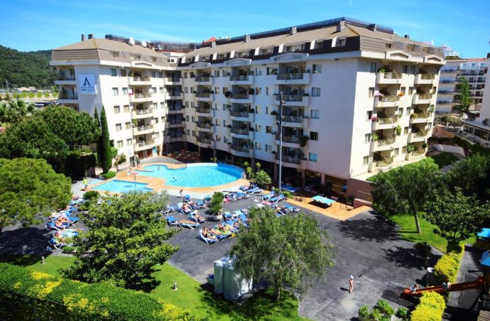 Сімейний відпочинок в AQUA MONTAGUT SUITES 4*(Іспанія)