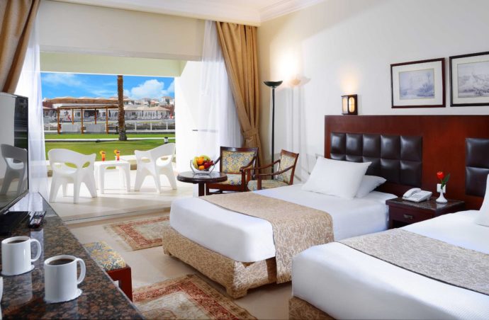 Зустрічай Новий Рік вишуканому готетелі DANA BEACH RESORT 5 *