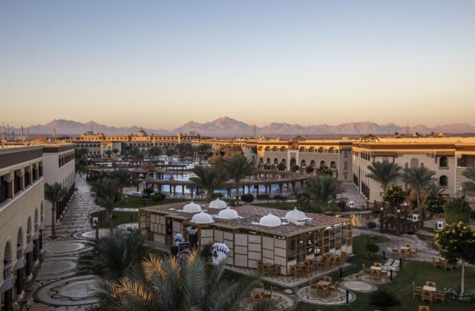 🔹 Sentido Mamlouk Palace 5* (Хургада)