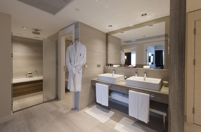 50 років досвіду!!! – Barut  hotels