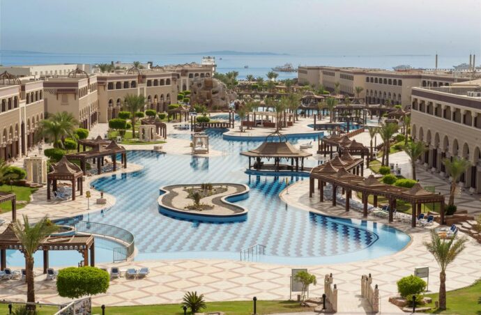 🔹 Sentido Mamlouk Palace 5* (Хургада)