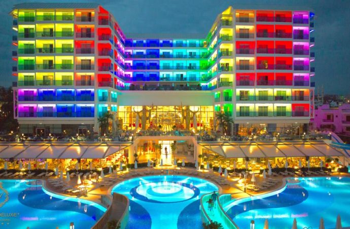 Відпочинок рівня Deluxe – Azura Resort & Spa 5*