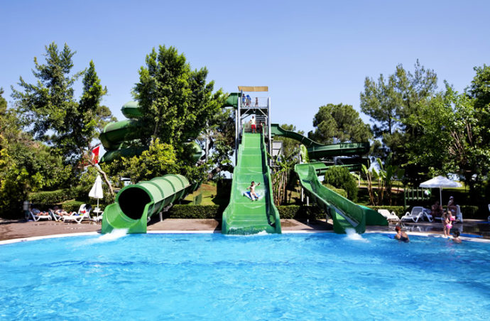 Сімейний відпочинок в Euphoria Tekirova 5*