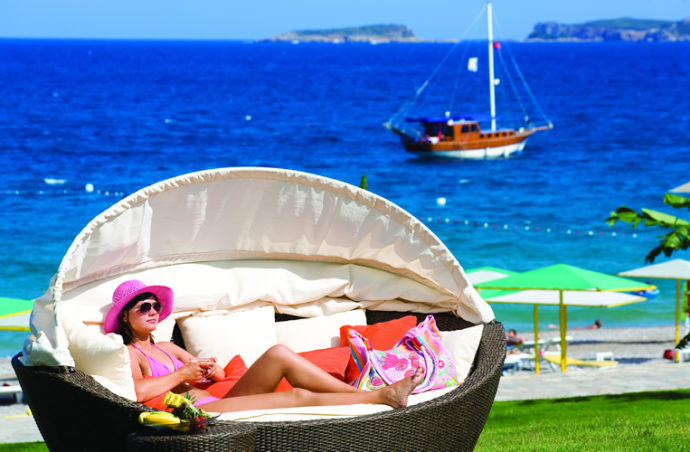 Сімейний відпочинок в Euphoria Tekirova 5*
