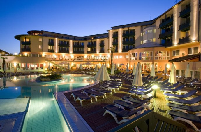 Відпочинок та оздоровлення в Lotus Therme Hotel & Spa Heviz 5* – 584 EUR