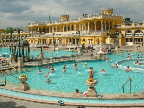 Вікенд в Європі! Будапешт + Відень за 49 Eur