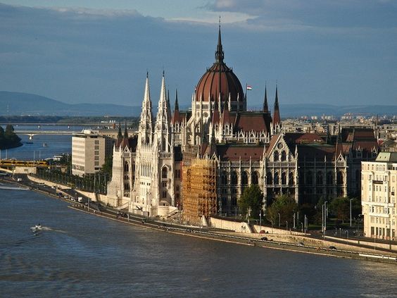Вікенд в Європі! Будапешт + Відень за 49 Eur