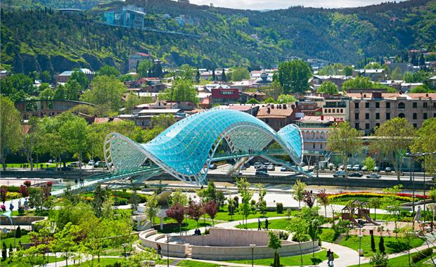Любов і тонкий винний аромат… це Грузія..і не тільки