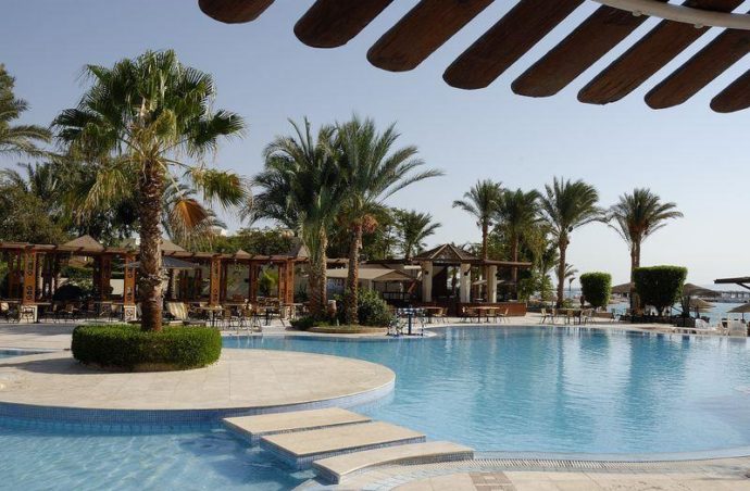 Новий Рік в GRAND PLAZA RESORT 4 * – 374 $ з святковою вечерею