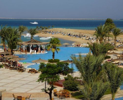 Новий Рік в GRAND PLAZA RESORT 4 * – 374 $ з святковою вечерею