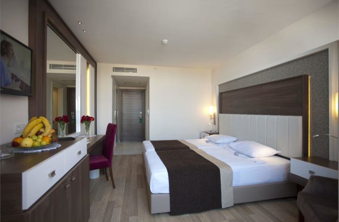 Ідеальний сімейний відпочинок у Side Mare Resort & Spa 5*