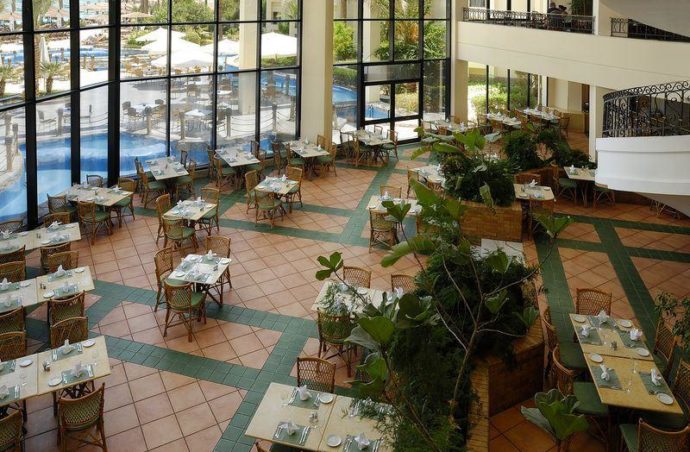 Новий Рік в GRAND PLAZA RESORT 4 * – 374 $ з святковою вечерею